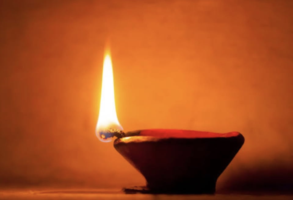 Earthen Lamps: Cultural Significance & Health benefits on Diwali 2023